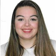 Profesora que imparte clase desede la eso hasta bachillerato